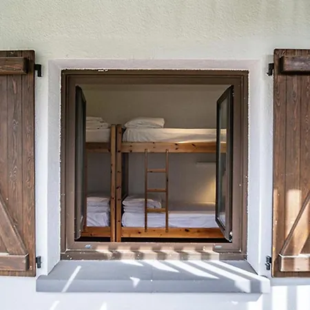 Auberge de jeunesse Aran *